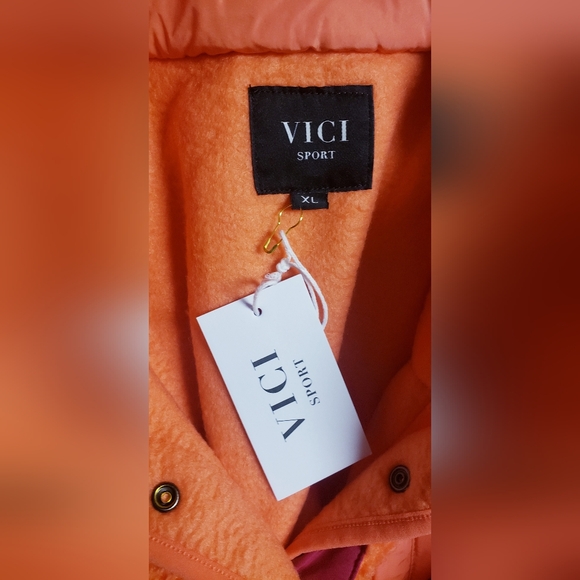 VICI COLLECTION FLEECE PULLOVER - Picture 10 of 11